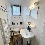 Cocon Pelerin Romantique A Lourdes, Climatise A 10 Min Sanctuaire & Gare Apartman Lourdes